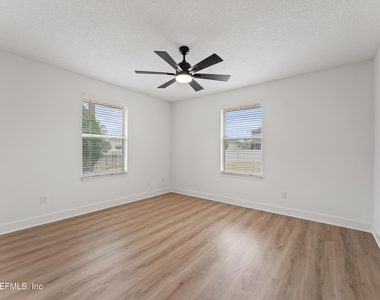 15738 Northside Drive E - Photo Thumbnail 21