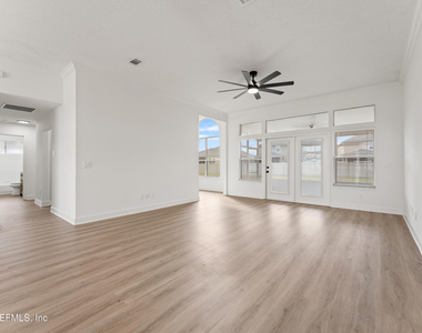 15738 Northside Drive E - Photo Thumbnail 9