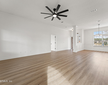 15738 Northside Drive E - Photo Thumbnail 10
