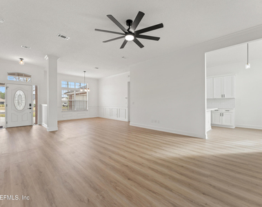 15738 Northside Drive E - Photo Thumbnail 7