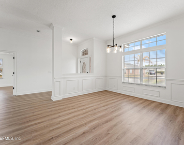 15738 Northside Drive E - Photo Thumbnail 5