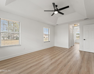15738 Northside Drive E - Photo Thumbnail 18