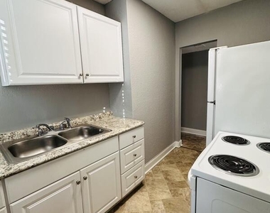 5238 San Juan Avenue - Photo Thumbnail 4