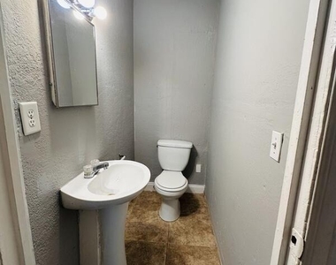 5238 San Juan Avenue - Photo Thumbnail 8