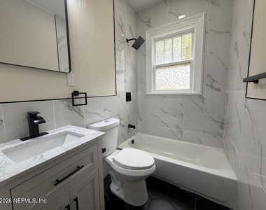 2744 Riverside Avenue - Photo Thumbnail 11