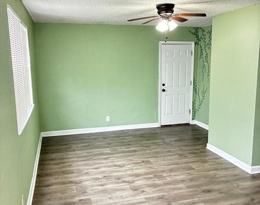 1823 6th Street - Photo Thumbnail 7