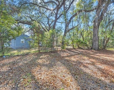 1648 W 36th Street - Photo Thumbnail 20