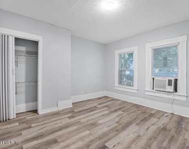 1648 W 36th Street - Photo Thumbnail 14