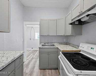 1648 W 36th Street - Photo Thumbnail 5