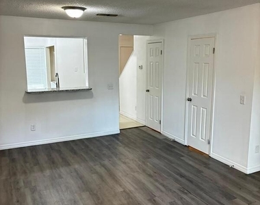 5640 Ansley Street - Photo Thumbnail 3