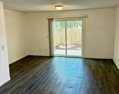 5640 Ansley Street - Photo Thumbnail 2