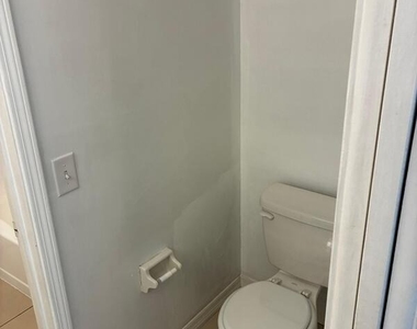 5640 Ansley Street - Photo Thumbnail 8