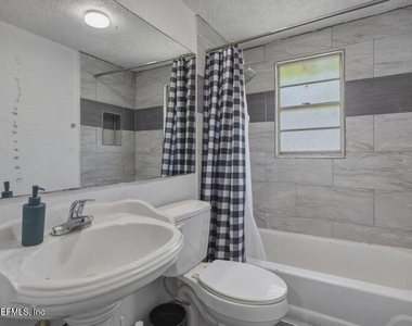 1216 24th Street - Photo Thumbnail 12