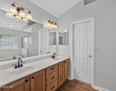 2480 Ridge Will Drive - Photo Thumbnail 23
