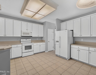 470 Sparrow Branch Circle - Photo Thumbnail 16