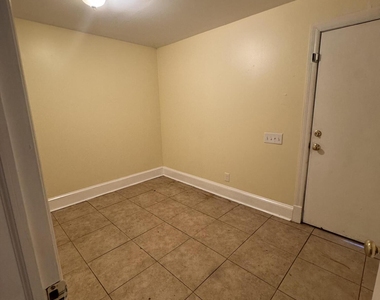 2908 Post Street - Photo Thumbnail 4