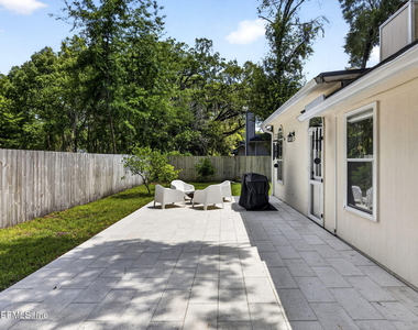 9515 Broken Oak Boulevard - Photo Thumbnail 24