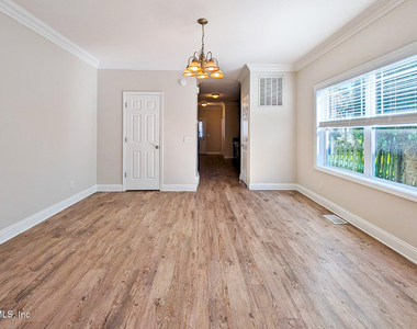 411 3rd Avenue S - Photo Thumbnail 3