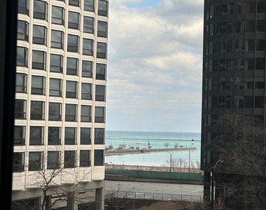400 E Randolph Street - Photo Thumbnail 22
