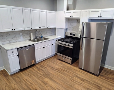 4557 S Wabash Avenue - Photo Thumbnail 14