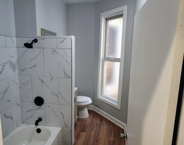 4557 S Wabash Avenue - Photo Thumbnail 12