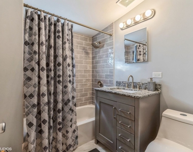 3575 N Milwaukee Avenue - Photo Thumbnail 6