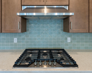 103 Reflections Avenue - Photo Thumbnail 8