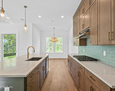 103 Reflections Avenue - Photo Thumbnail 6