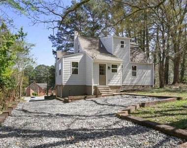 2561 Sylvan Road - Photo Thumbnail 3