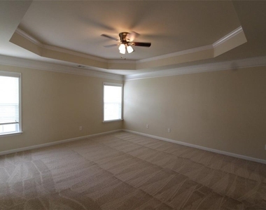 10752 Camarilla Court - Photo Thumbnail 32