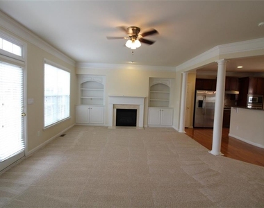 10752 Camarilla Court - Photo Thumbnail 12