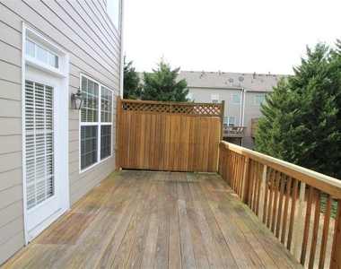 10752 Camarilla Court - Photo Thumbnail 15