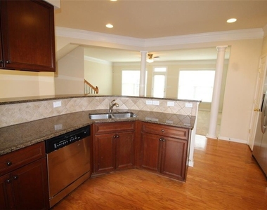 10752 Camarilla Court - Photo Thumbnail 1