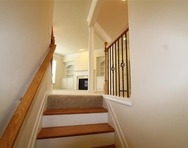 10752 Camarilla Court - Photo Thumbnail 20