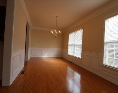 10752 Camarilla Court - Photo Thumbnail 3