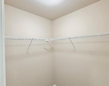 4485 Perlino Point - Photo Thumbnail 21