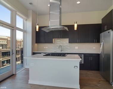 1507 W Carmen Avenue - Photo Thumbnail 4