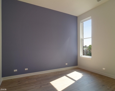 1507 W Carmen Avenue - Photo Thumbnail 8