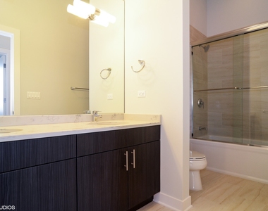 1507 W Carmen Avenue - Photo Thumbnail 10