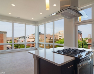 1507 W Carmen Avenue - Photo Thumbnail 5