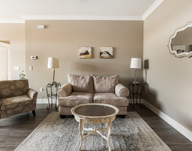 101 Cobblestone Court - Photo Thumbnail 5