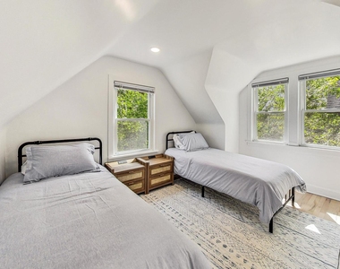 524 Park Avenue - Photo Thumbnail 24