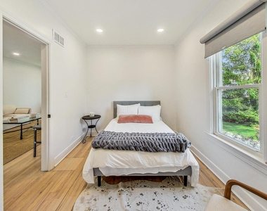 524 Park Avenue - Photo Thumbnail 15
