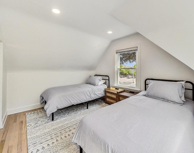 524 Park Avenue - Photo Thumbnail 23