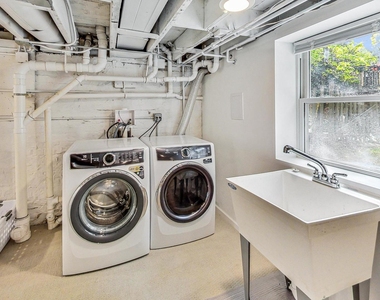 524 Park Avenue - Photo Thumbnail 32