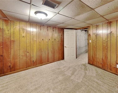 2052 Sumter Court - Photo Thumbnail 19
