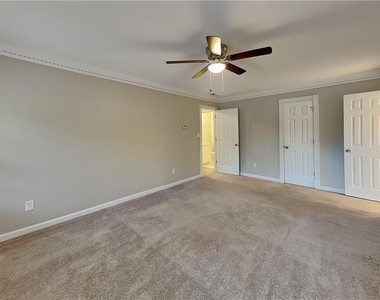 2052 Sumter Court - Photo Thumbnail 9