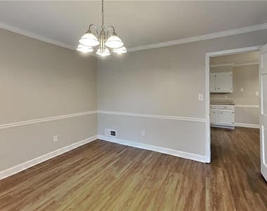 2052 Sumter Court - Photo Thumbnail 8