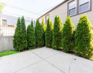 2108 W 18th Place - Photo Thumbnail 19
