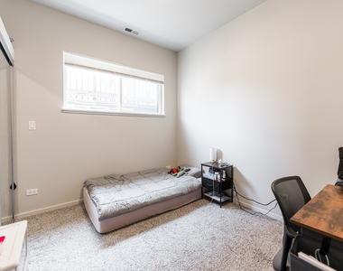 2108 W 18th Place - Photo Thumbnail 12